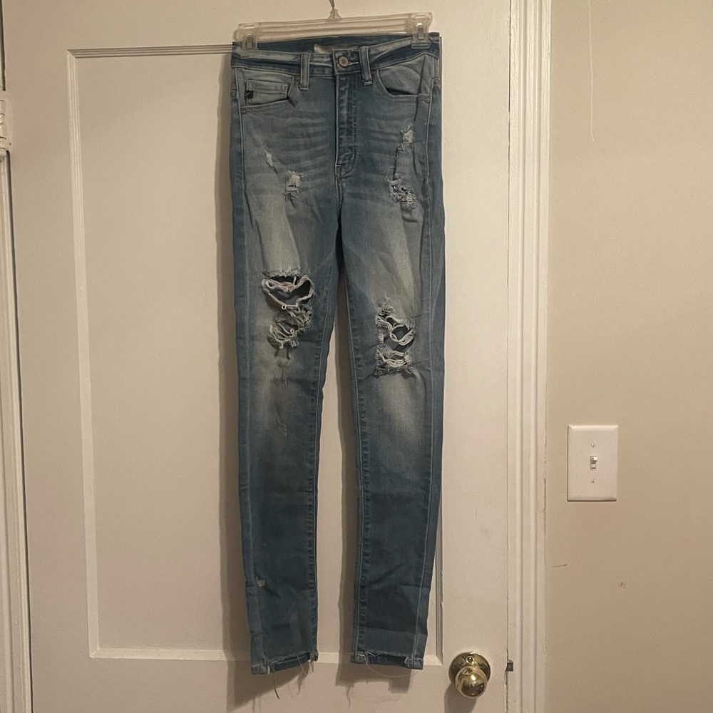 ⚡️Kancan High Rise Light Wash Jeans ⚡️